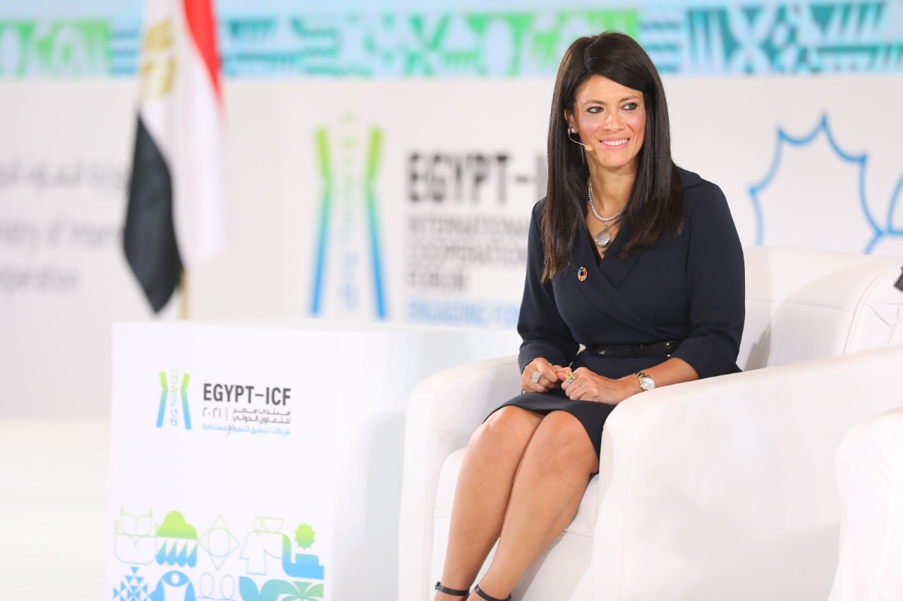 رانيا المشاط: مصر تتحول إلى الاقتصاد الأخضر وتنفيذ المشروعات الصديقة للبيئة